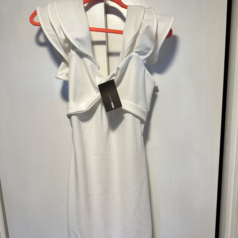 NWT Fashion Nova white twist front dress - Picture 7 of 8